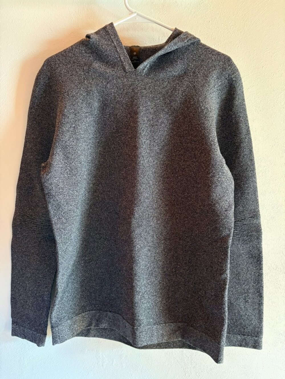 lululemon Men's Size S Hoodie
